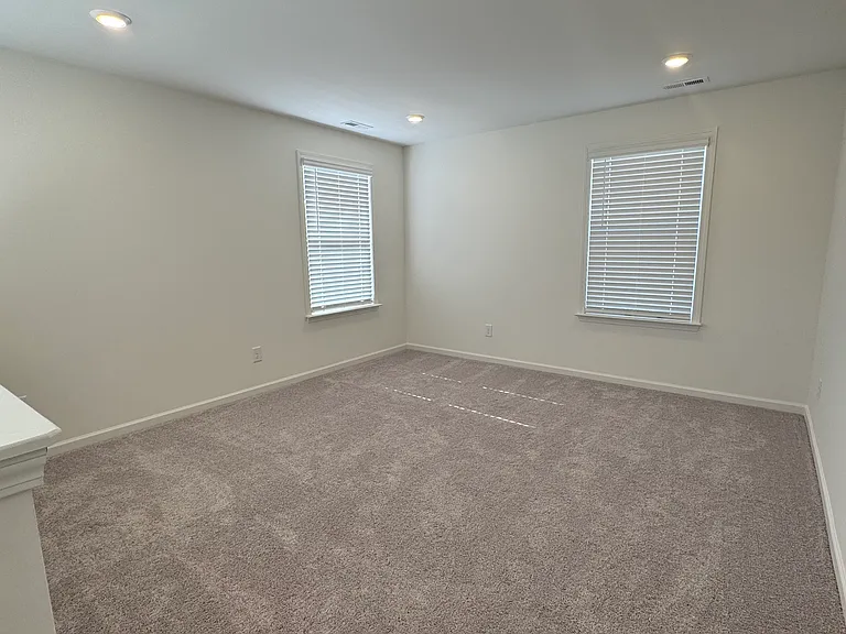 1020 Cunningham Farm Dr — Photo 21
