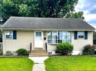 1505 Crestwood Rd, Bethlehem, PA 18018