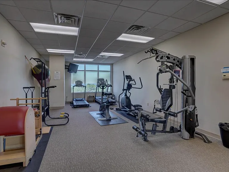 625 N Segoe Rd — Photo 26