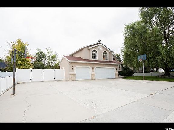 3rd image of 1471 W Misty Fen Way