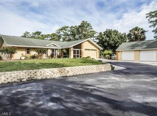 661 21st St SW, Naples, FL 34117