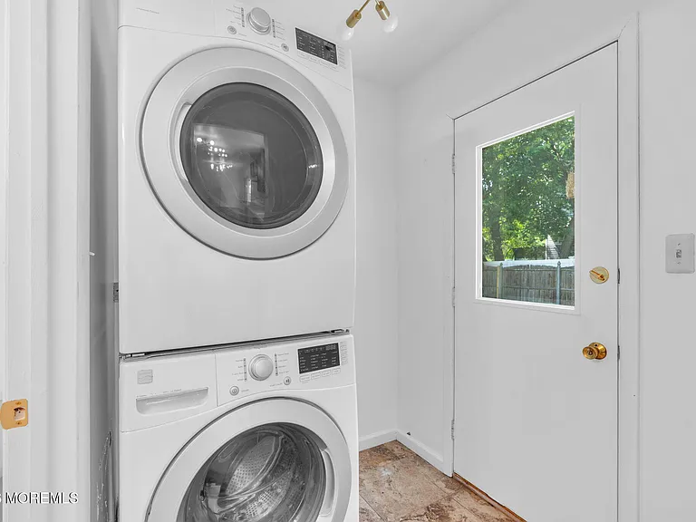 809 Commonwealth Blvd — Photo 14