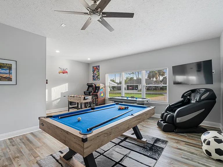 321 Jase Ct — Photo 5