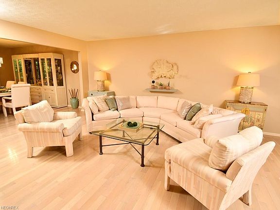 5th image of 18294 Pirates Cove Cir