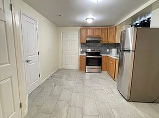 318 Poultney St #1, Staten Island, NY 10306