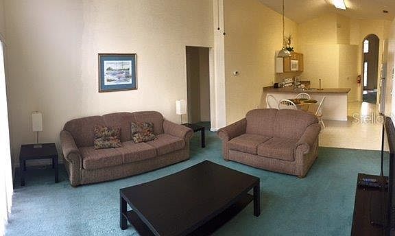 4th image of 1077 Lake Berkley Dr