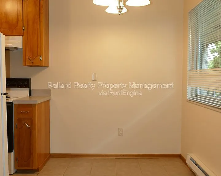 2050 NW 59th St #5 — Photo 7