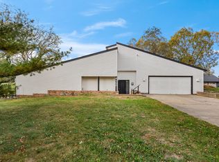 4107 W Kirby Ave, Champaign, IL 61822