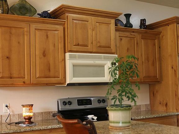 5th image of 199 W 2025 South Cir #42
