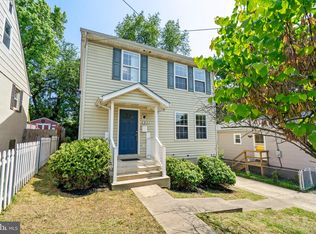 3901 Lawrence St, Brentwood, MD 20722