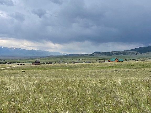 4th image of 273 Shining Mountains Loop Rd #1