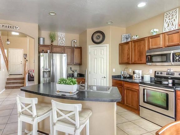 4th image of 41213 W Cielo Ln