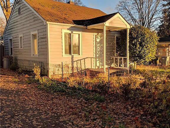 2nd image of 14719 W Thorne Ln SW