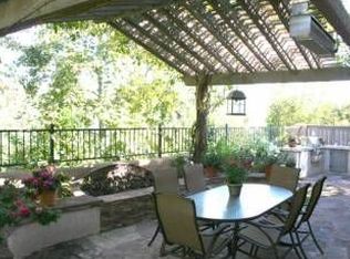 2889 Rancho Rio Chico, Carlsbad, CA 92009