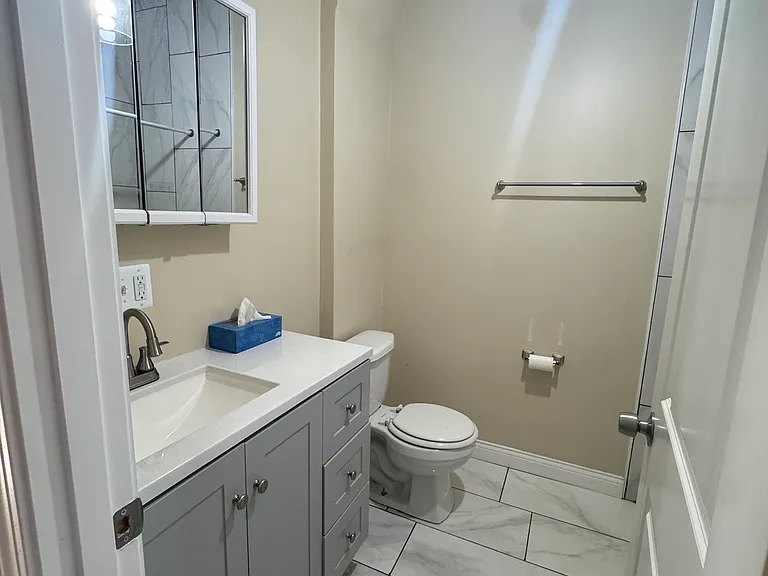 3950 S Western Ave #2 — Photo 10