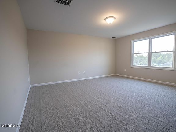 4th image of 32 Lenox Drive