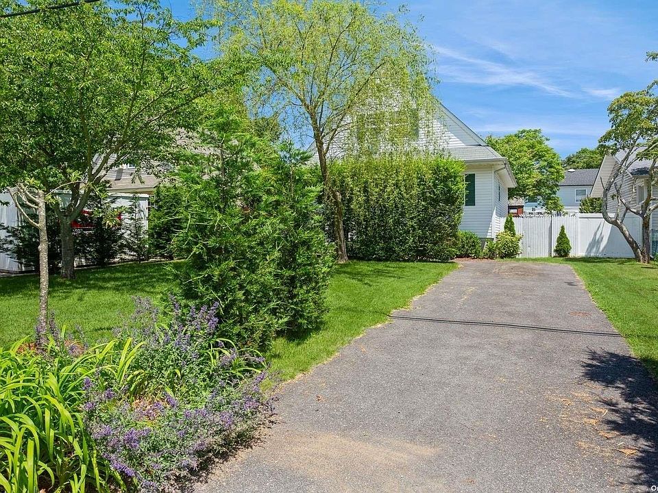 1st image of 11 Essex Circle