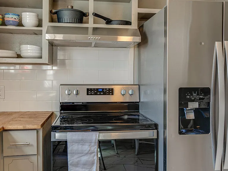 1214 Pennock Ave #1 — Photo 23