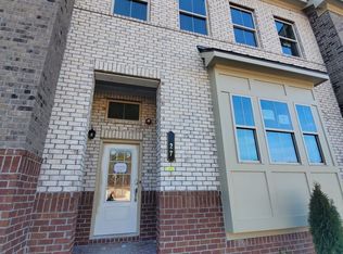 327 Commons Ave, Woodstock, GA 30188