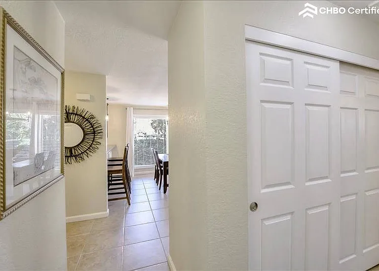 3911 Hills Ct — Photo 18