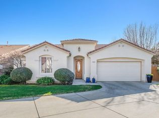 2424 E Marquise Ct, Fresno, CA