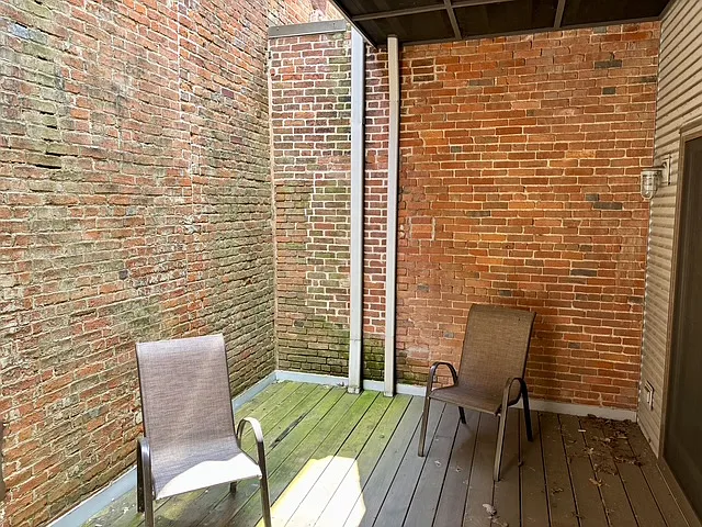 118 S Market St #200 — Photo 14