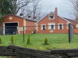 1553 Cates Rd, Akron, OH 44312