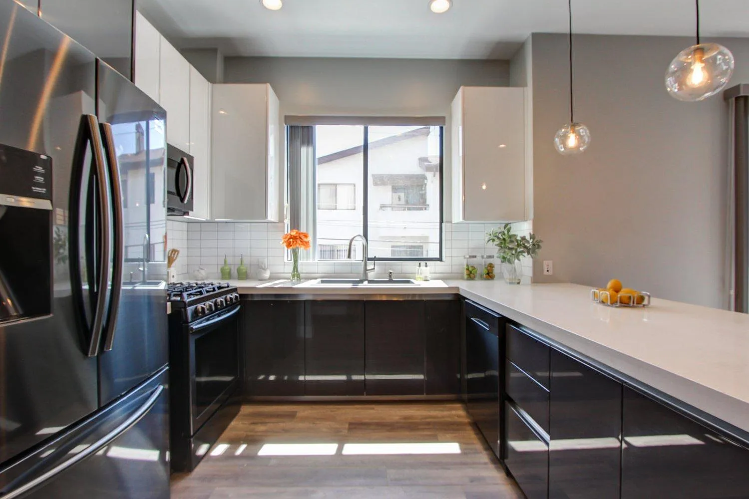 330 Salem St — Photo 2