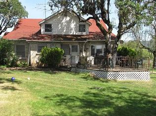 151 Hammel Rd, Eagle Point, OR 97524