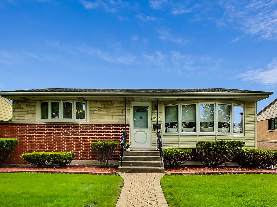 1st image of 8542 N Olcott Ave