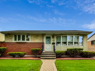8542 N Olcott Ave, Niles, IL 60714