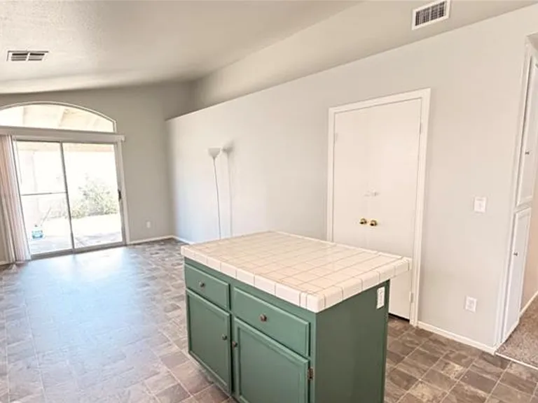 7220 Paradise Bay Dr — Photo 17