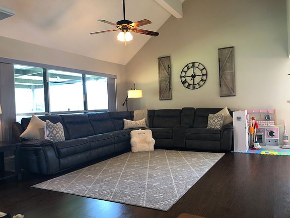 4th image of 4435 Duesenberg Dr