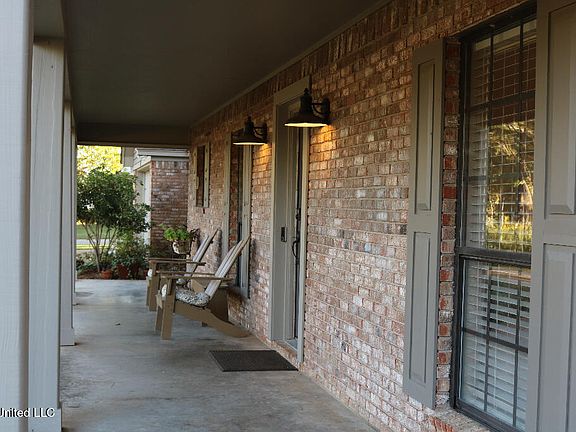 3rd image of 508 Pelahatchie Shore Dr