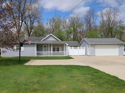 7278 W Coldwater Rd, Flushing, MI, 48433