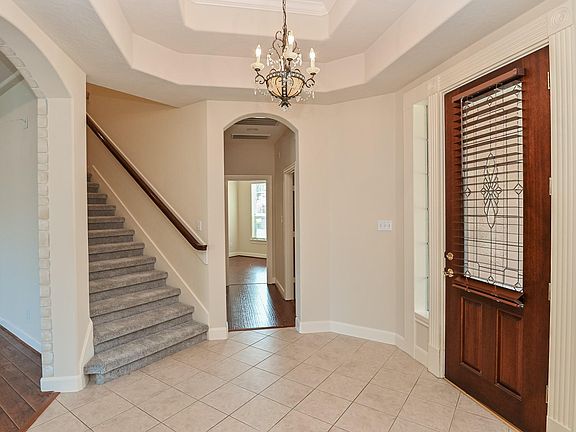 5th image of 12518 Rosewood Way Ln
