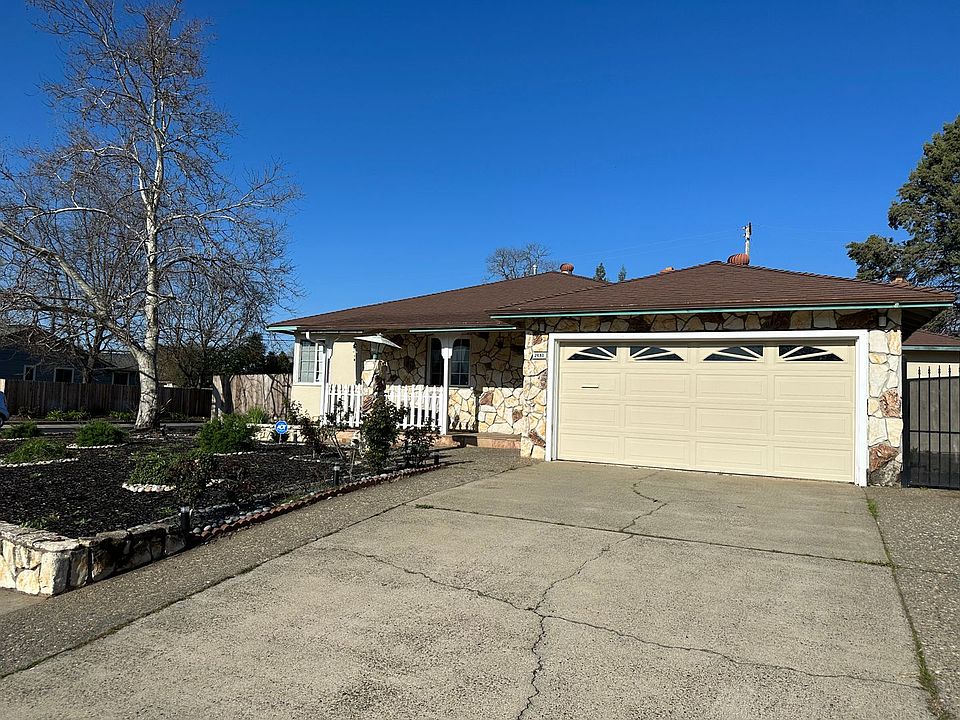 1st image of 2480 Zinfandel Dr
