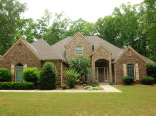 34 Old Chimney Dr, Midland, GA 31820