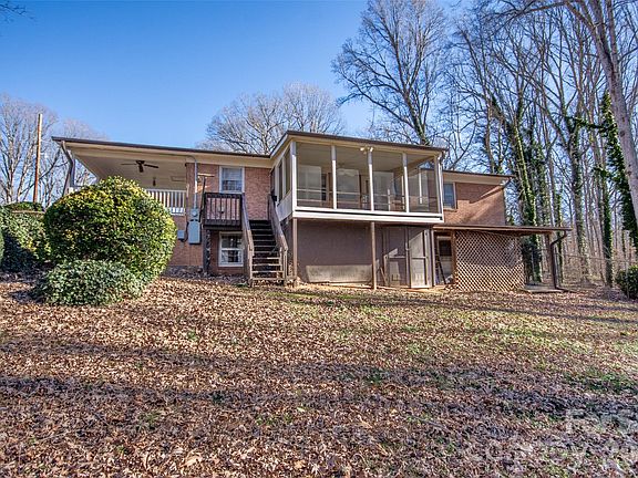 2nd image of 291 Spicewood Cir