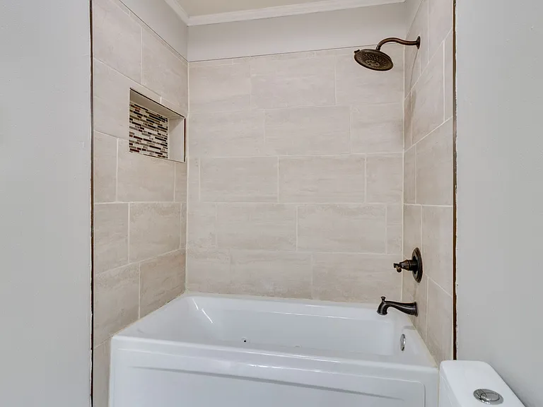 107 Kincaid Ct — Photo 17