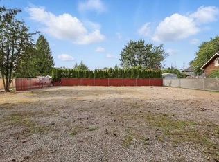38851 Sandy Heights St, Sandy, OR 97055