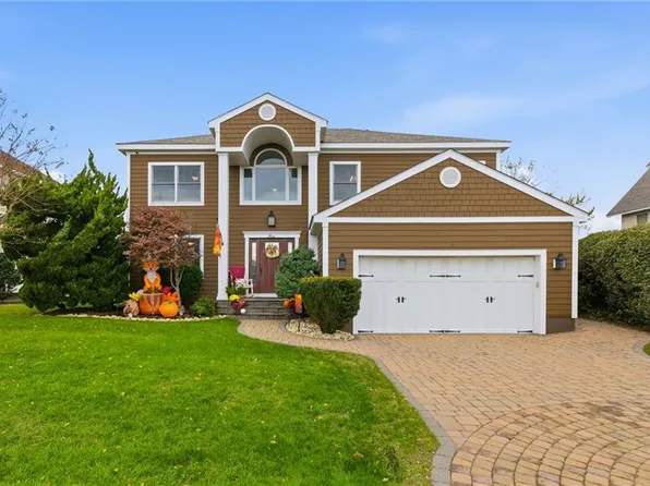 4 Channel Ln, Hampton, VA 23664