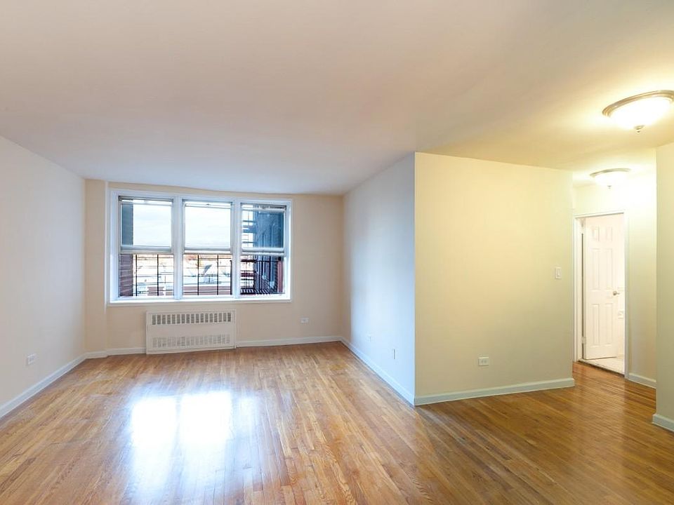1st image of 3324 Parsons Blvd APT 2d