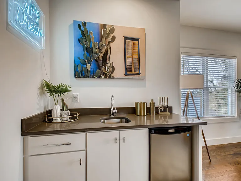 2708C Larmon Dr — Photo 25