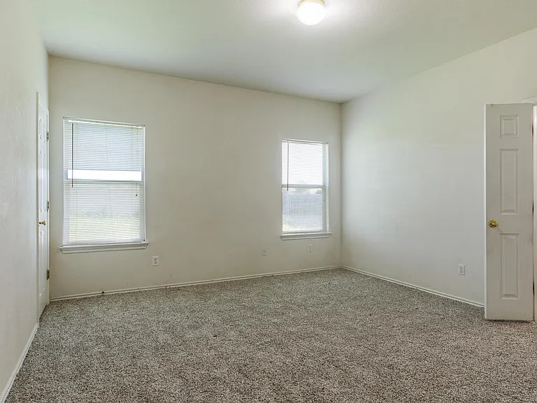 600 Wiley St — Photo 11