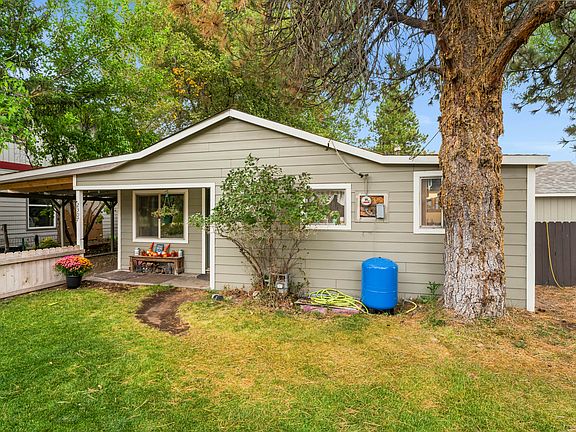 2nd image of 2307 SE Willowdale Ln