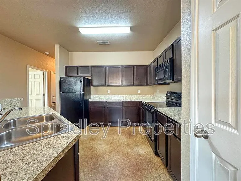 7103A Cameron Park Rd #R — Photo 4