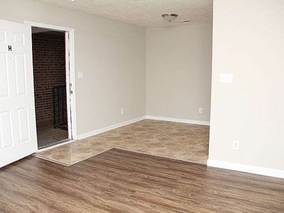 5th image of 1235 Parkway Pl