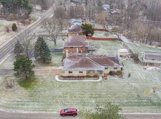 6894 Bluegrass Dr, Clarkston, MI 48346