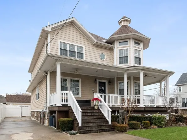 148-16 Neponsit Ave, Rockaway Park, NY 11694
